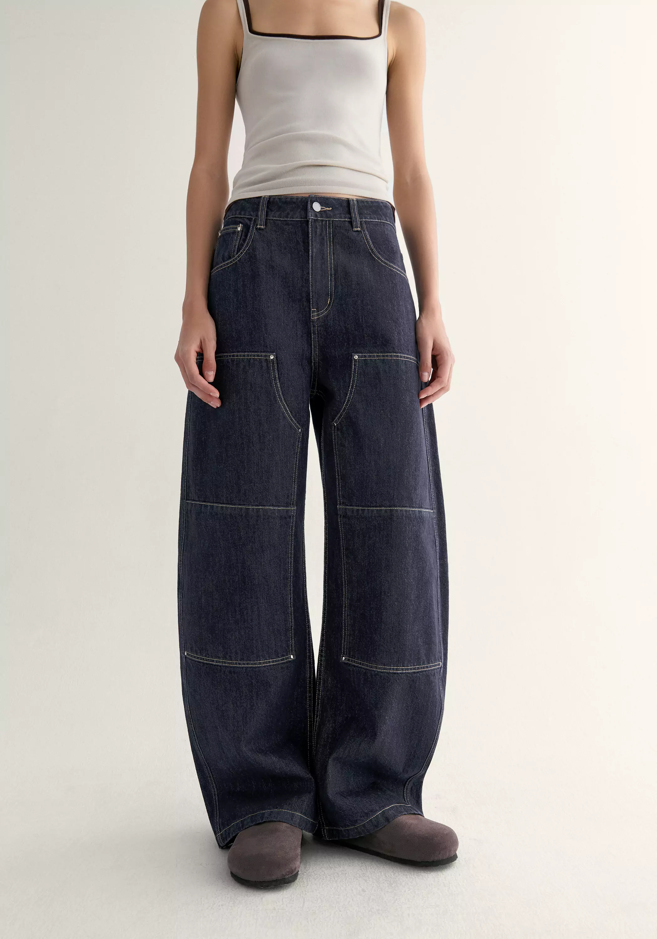 Volume Curved Jeans - Image 6