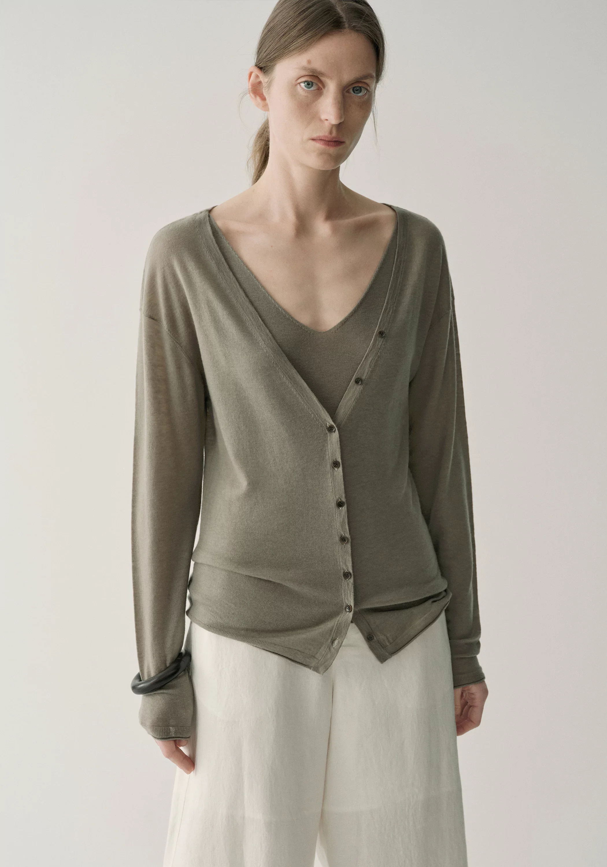 Water-soluble Wool Cardigan - Image 20