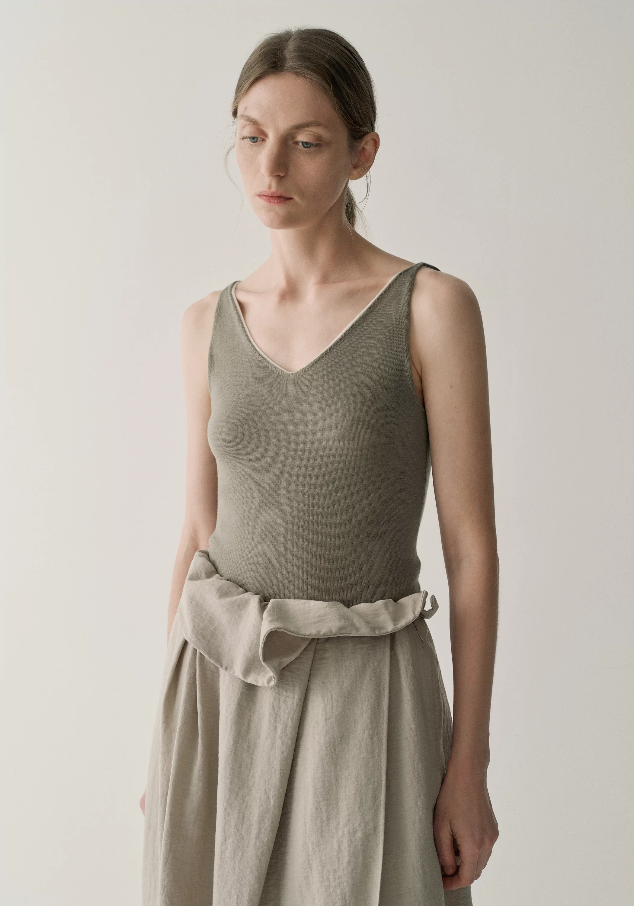 Water-soluble Wool Tank Top - Image 10