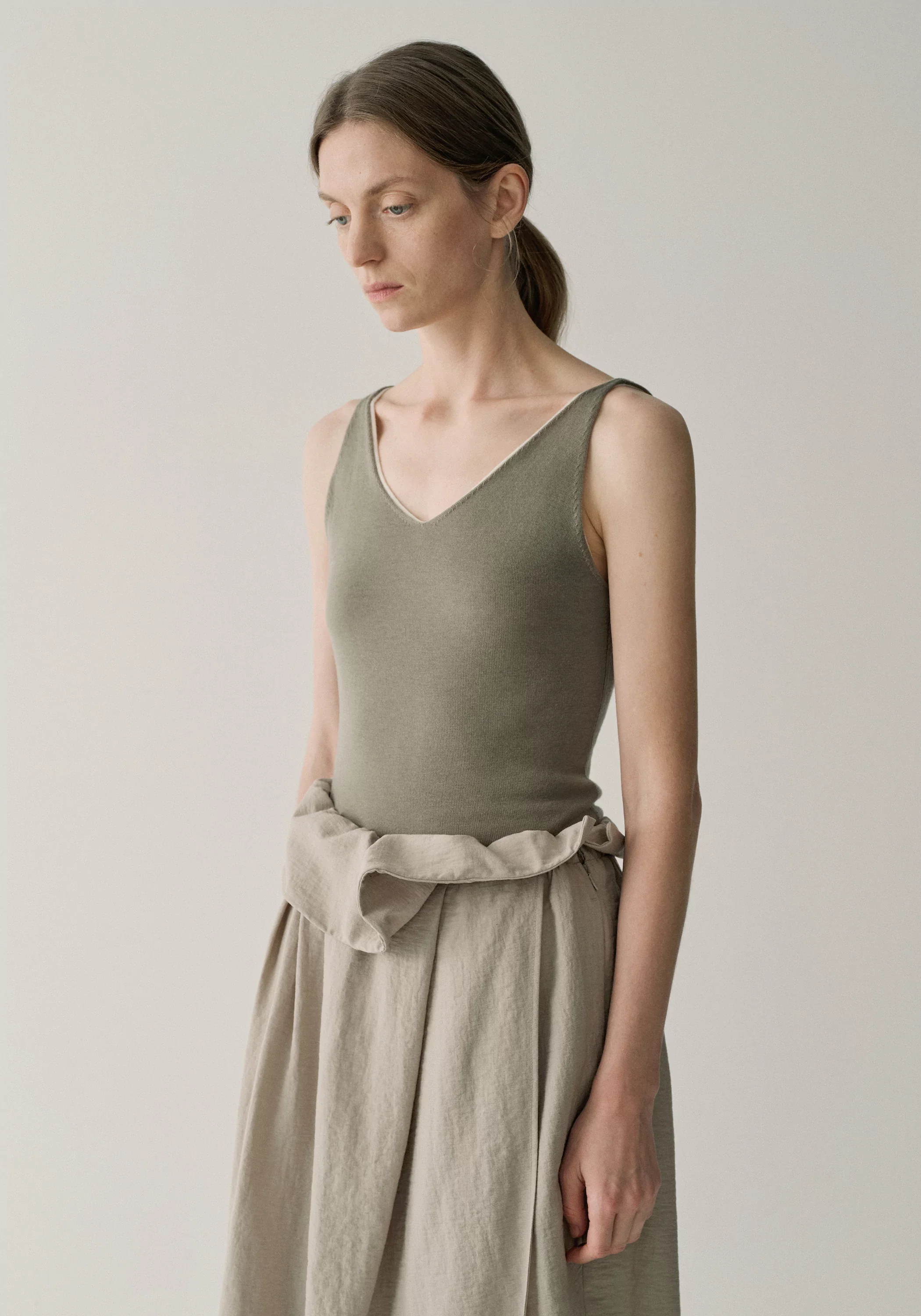 Water-soluble Wool Tank Top - Image 14