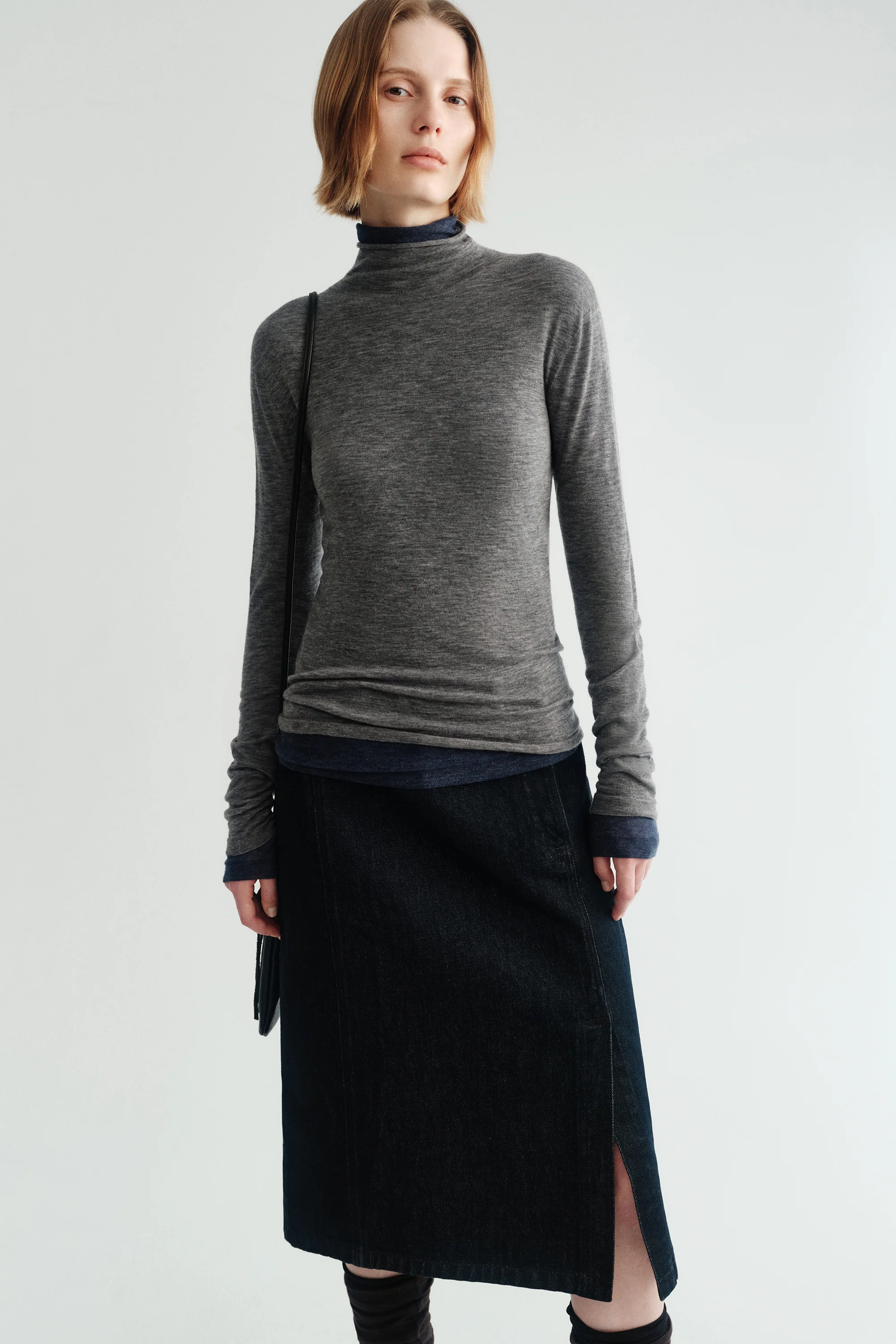 Water-soluble Wool Turtle-neck Sweater - Image 12