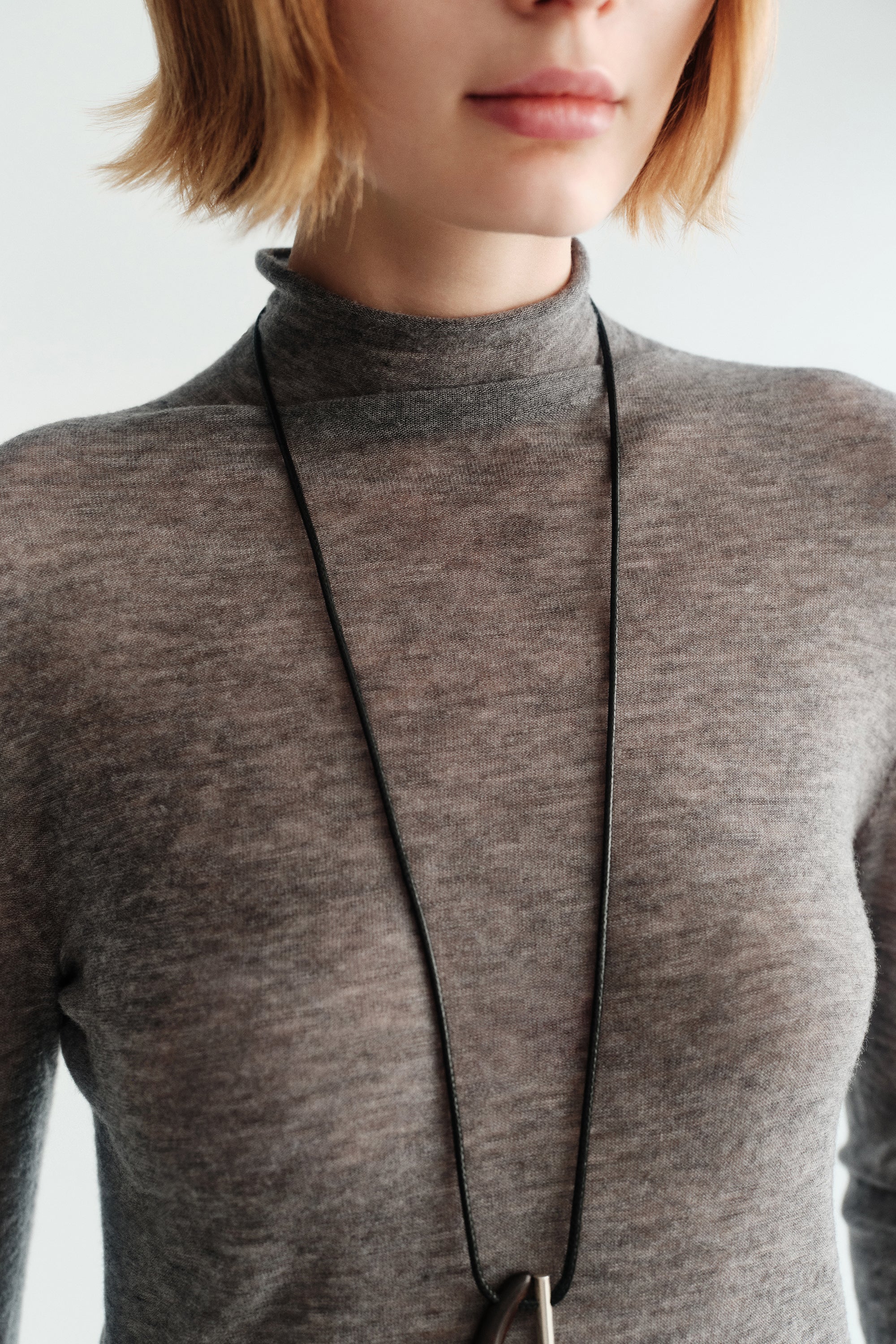 Water-soluble Wool Turtle-neck Sweater - Image 15