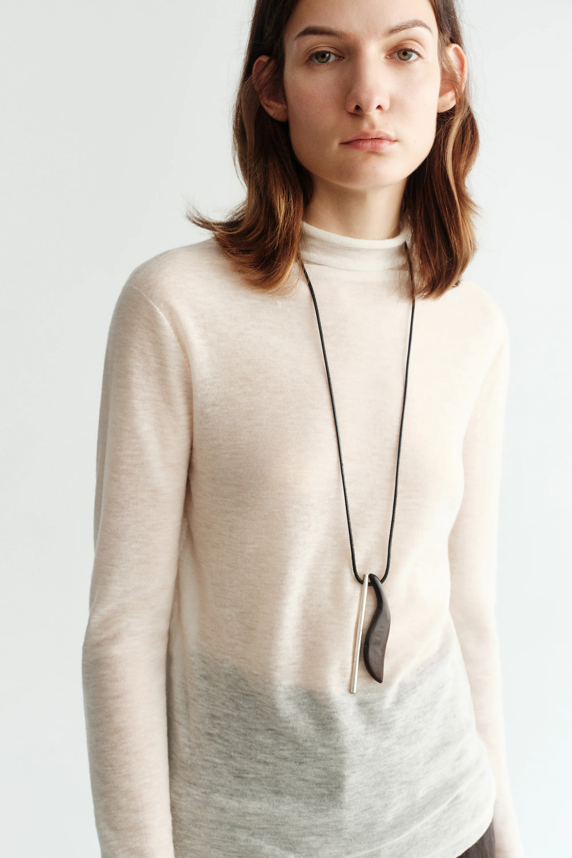 Water-soluble Wool Turtle-neck Sweater - Image 20