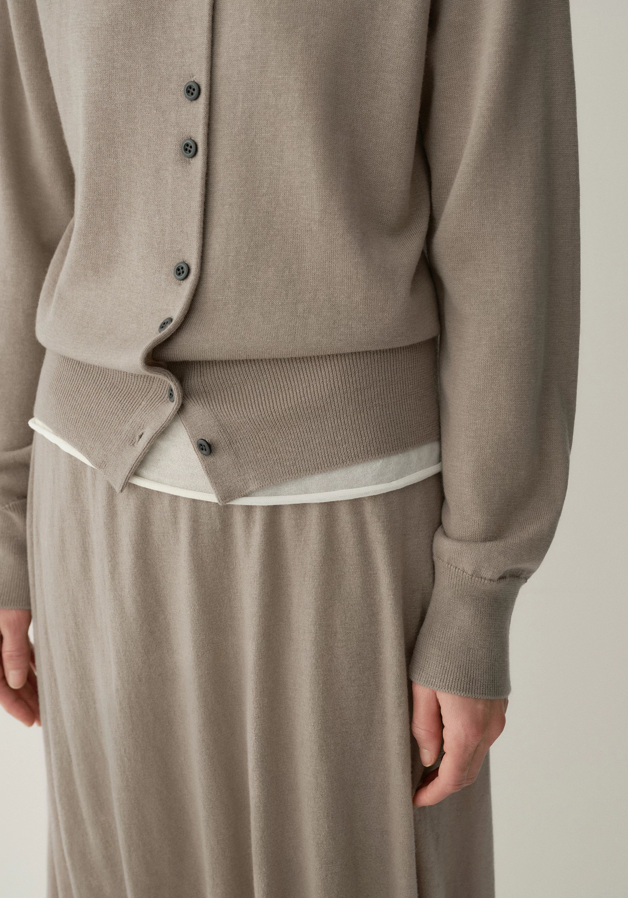 Wool-silk Cardigan - Image 15