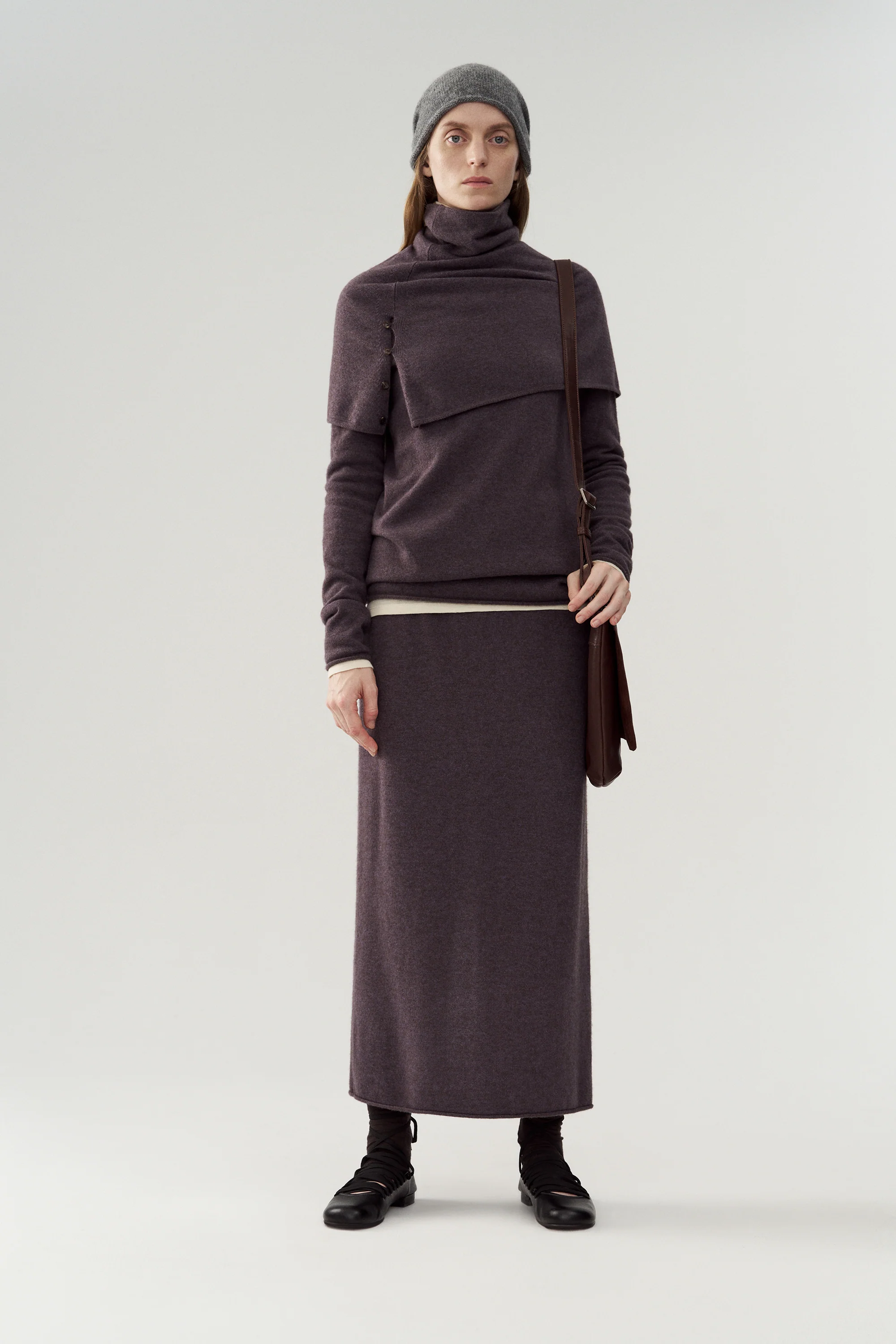 Slim-fit Stand Collar Yak Wool Knit Top - Image 12