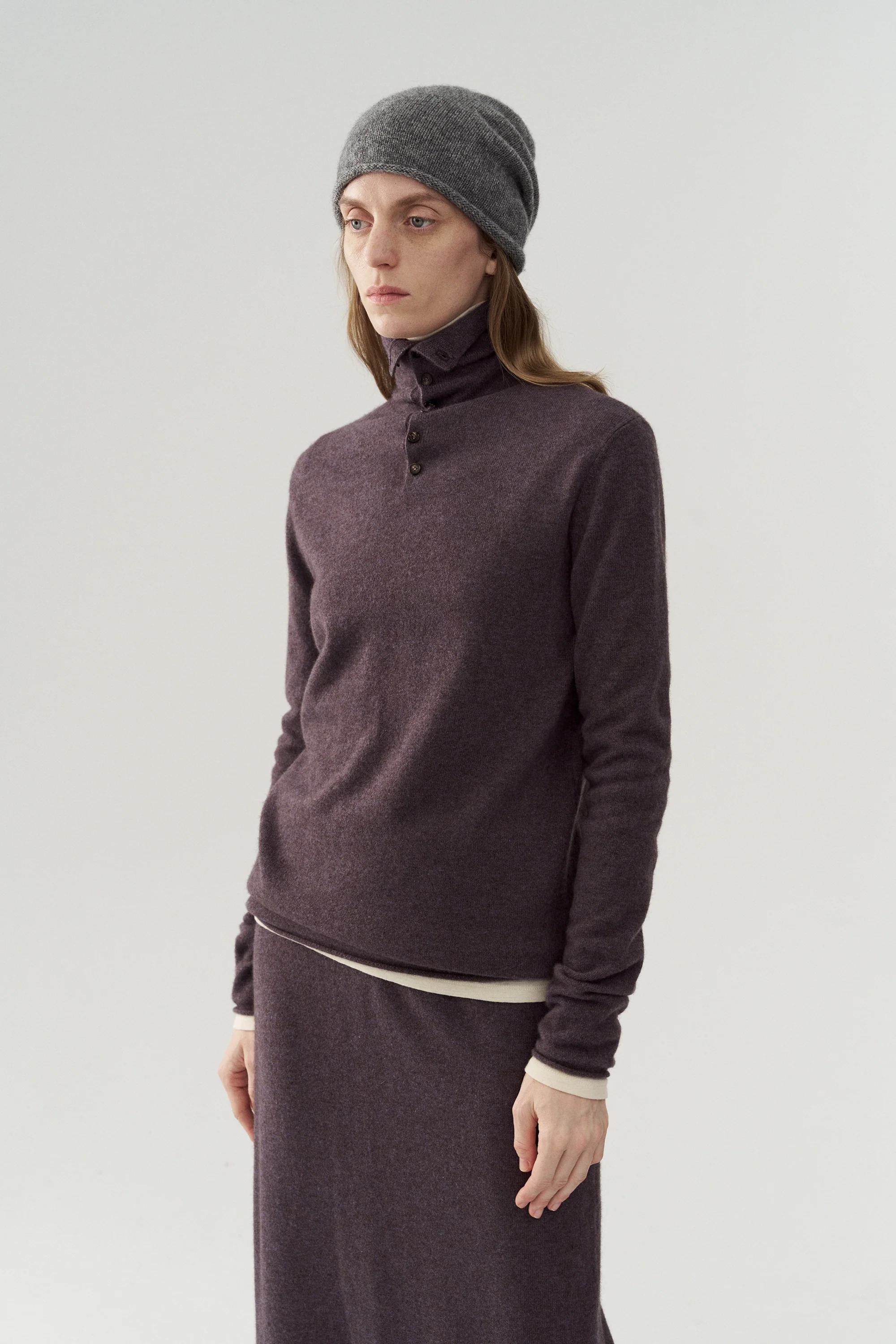 Slim-fit Stand Collar Yak Wool Knit Top - Image 15
