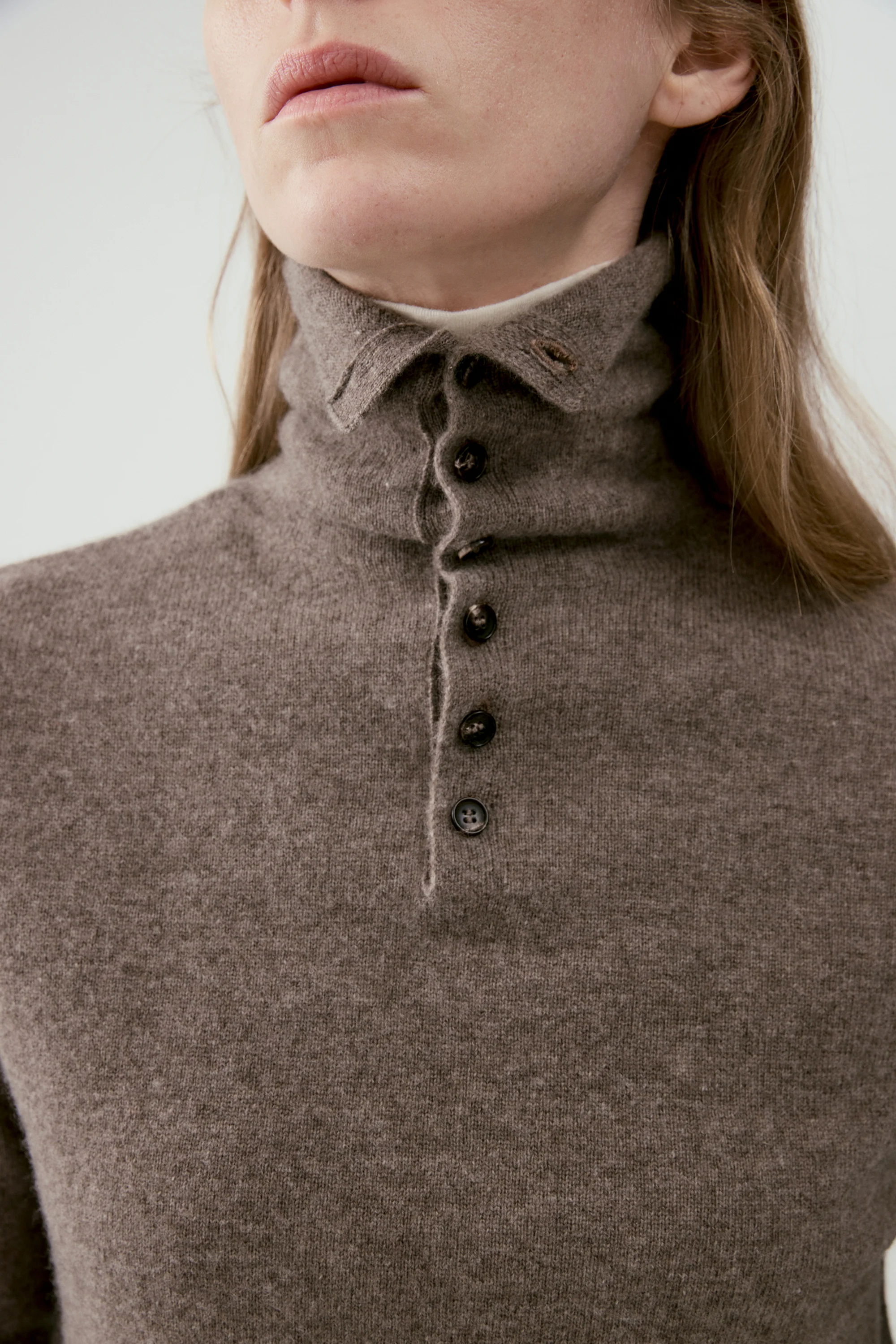 Slim-fit Stand Collar Yak Wool Knit Top - Image 5