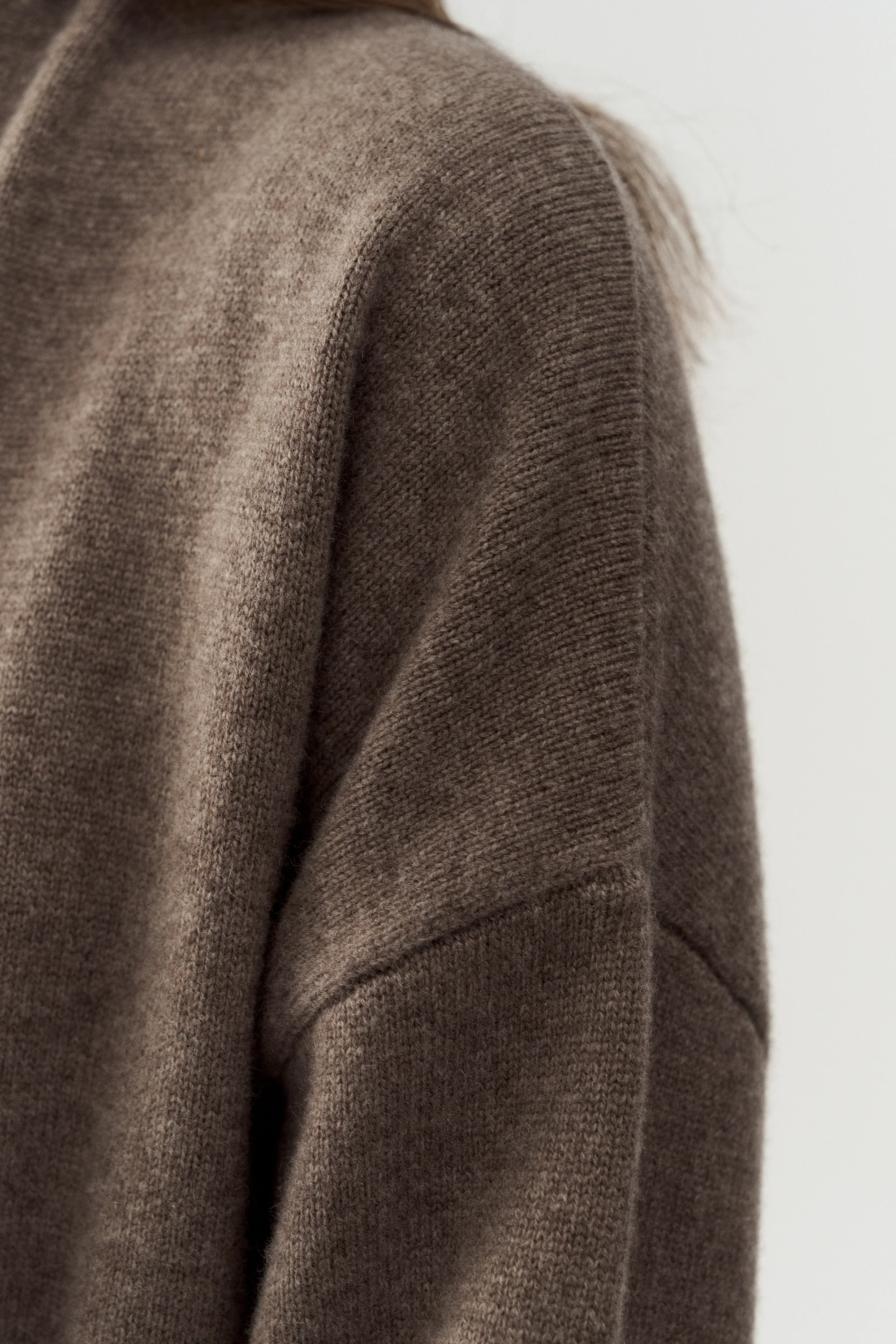 Yak Wool Mid-length Knitted Cardigan - Image 7
