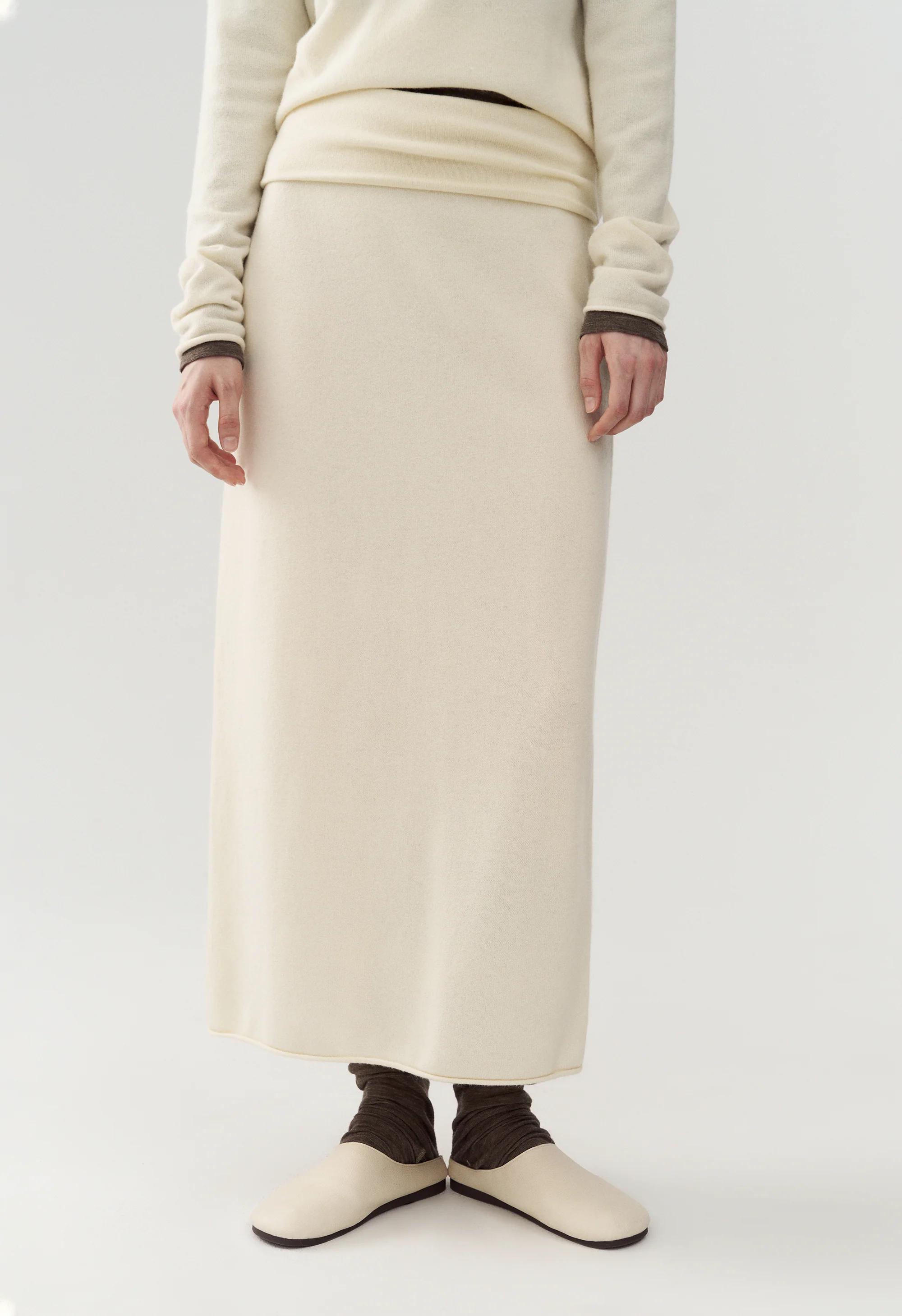 Yak Wool Reversible Waistband Knitted Skirt - Image 14