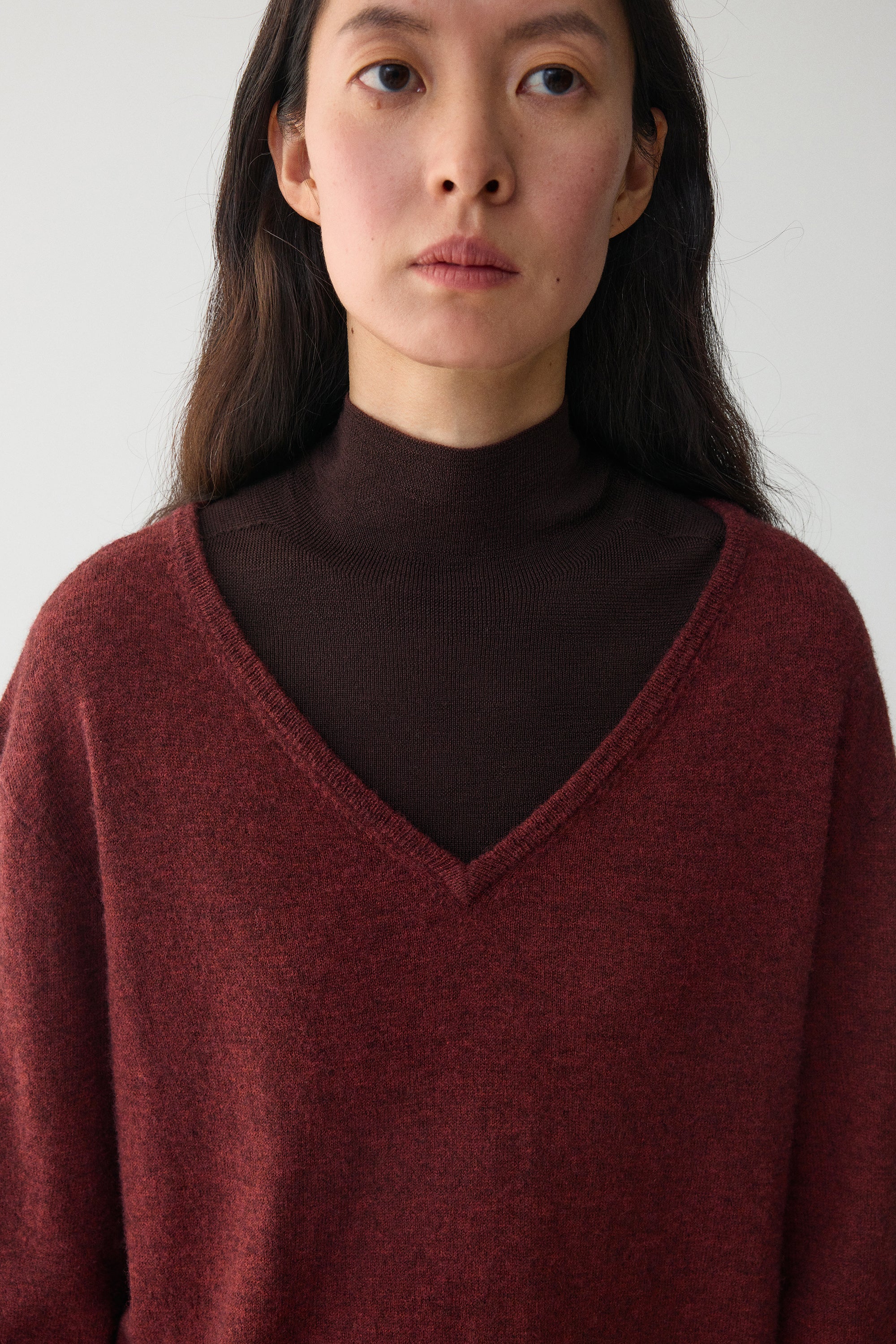 Yak Wool V-neck Jumper - Image 7